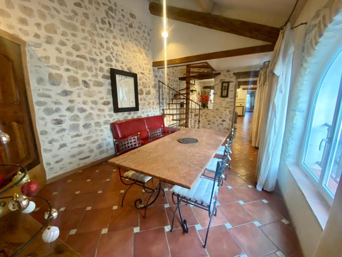 Gite De Groupe 9Ch Ou 3 Gites Independants De 3Ch - Patio Et Piscine Interieure Chauffee Toute L'Annee Vallon-Pont-dʼArc Exterior foto