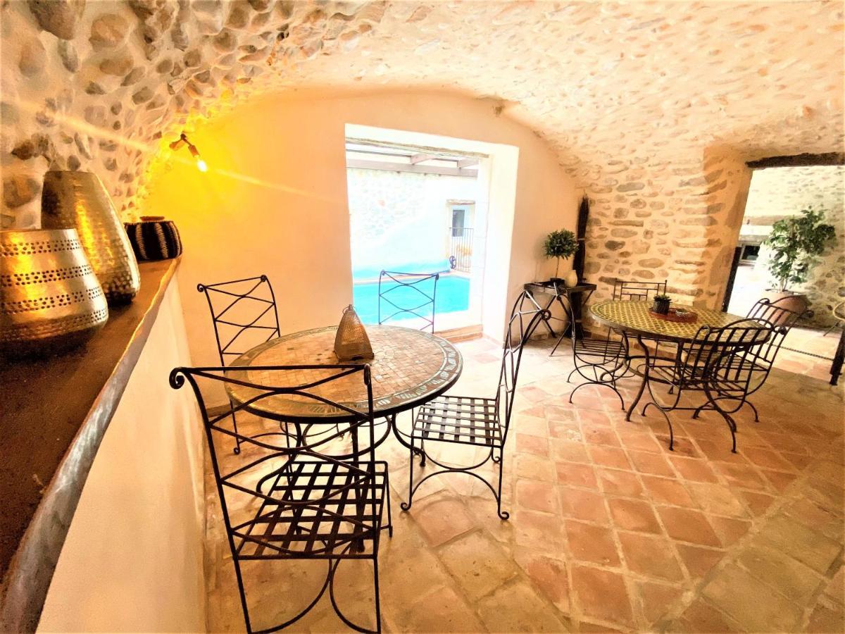 Gite De Groupe 9Ch Ou 3 Gites Independants De 3Ch - Patio Et Piscine Interieure Chauffee Toute L'Annee Vallon-Pont-dʼArc Exterior foto