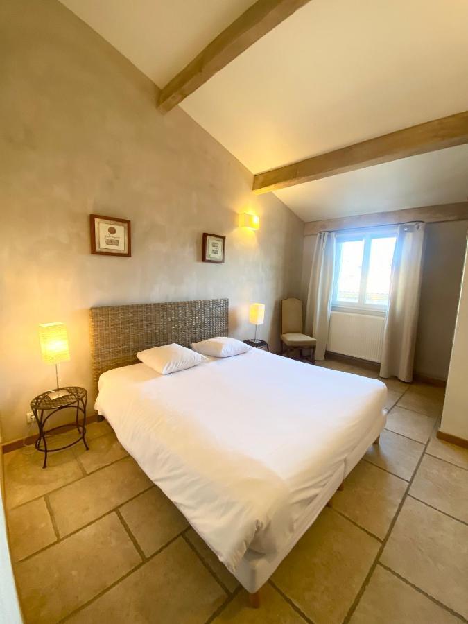 Gite De Groupe 9Ch Ou 3 Gites Independants De 3Ch - Patio Et Piscine Interieure Chauffee Toute L'Annee Vallon-Pont-dʼArc Exterior foto